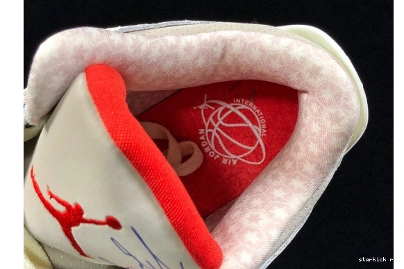 136064-140 International Flight Retro 136064-140 Jordan 3  0716